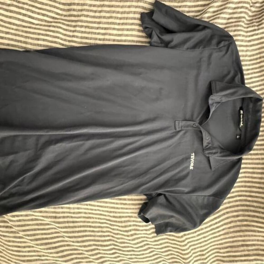 Navy‎ Blue Men's Polo Shirt Travis Mathew branded new size Large